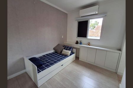 Casa à venda com 270m², 4 quartos e 6 vagas