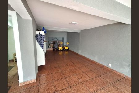 Casa à venda com 270m², 4 quartos e 6 vagas