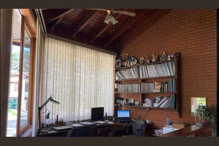 Casa à venda com 4 quartos, 450m² em Alphaville, Santana de Parnaíba