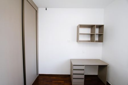 Apartamento para alugar com 120m², 3 quartos e 1 vagaQuarto 2