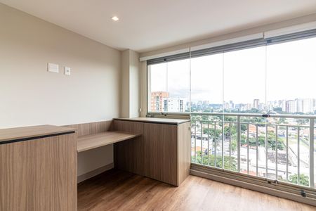 Varanda de kitnet/studio para alugar com 1 quarto, 32m² em Indianópolis, São Paulo