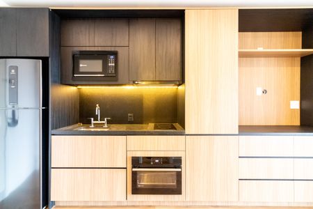 Studio de kitnet/studio para alugar com 1 quarto, 32m² em Indianópolis, São Paulo