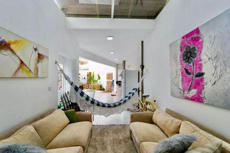 Casa à venda com 3 quartos, 300m² em Pacaembu, São Paulo