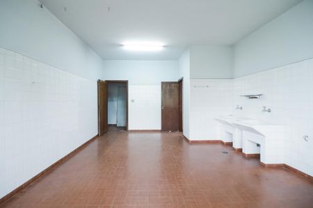 Casa à venda com 254m², 4 quartos e 2 vagas Casa à venda com 254m², 4 quartos e 2 vagasÁrea de Serviço