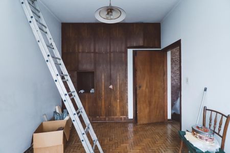 Casa à venda com 254m², 4 quartos e 2 vagas Casa à venda com 254m², 4 quartos e 2 vagasQuarto 1