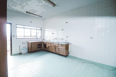 Casa à venda com 254m², 4 quartos e 2 vagas Casa à venda com 254m², 4 quartos e 2 vagasCozinha 1