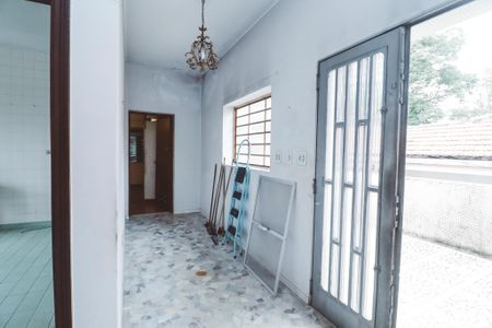 Casa à venda com 254m², 4 quartos e 2 vagas Casa à venda com 254m², 4 quartos e 2 vagasCorredor