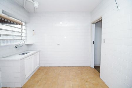 Casa à venda com 254m², 4 quartos e 2 vagas Casa à venda com 254m², 4 quartos e 2 vagasCozinha 2