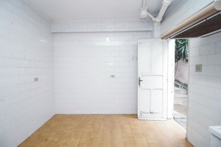 Casa à venda com 254m², 4 quartos e 2 vagas Casa à venda com 254m², 4 quartos e 2 vagasCozinha 2