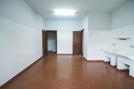 Casa à venda com 254m², 4 quartos e 2 vagas Casa à venda com 254m², 4 quartos e 2 vagasÁrea de Serviço