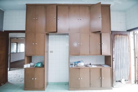 Casa à venda com 254m², 4 quartos e 2 vagas Casa à venda com 254m², 4 quartos e 2 vagasCozinha 1