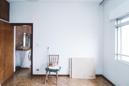 Casa à venda com 254m², 4 quartos e 2 vagas Casa à venda com 254m², 4 quartos e 2 vagasQuarto 1