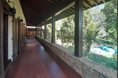 Casa à venda com 5 quartos, 900m² em Fazenda Morumbi, São Paulo