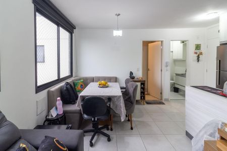 Apartamento à venda com 33m², 1 quarto e 1 vaga Apartamento à venda com 33m², 1 quarto e 1 vagaSala