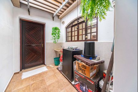 Área de Serviço de casa à venda com 3 quartos, 204m² em Utinga, Santo André