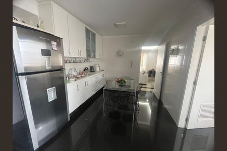 Apartamento à venda com 173m², 3 quartos e 3 vagas