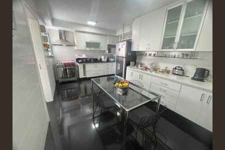 Apartamento à venda com 173m², 3 quartos e 3 vagas