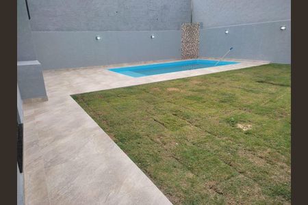 Casa à venda com 145m², 3 quartos e 4 vagas