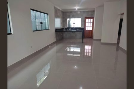 Casa à venda com 145m², 3 quartos e 4 vagas