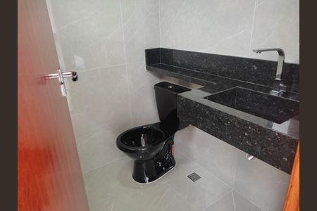 Casa à venda com 145m², 3 quartos e 4 vagas