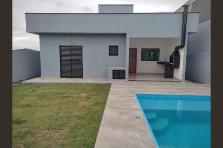 Casa à venda com 145m², 3 quartos e 4 vagas