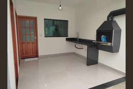 Casa à venda com 145m², 3 quartos e 4 vagas