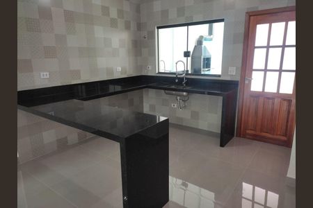 Casa à venda com 145m², 3 quartos e 4 vagas