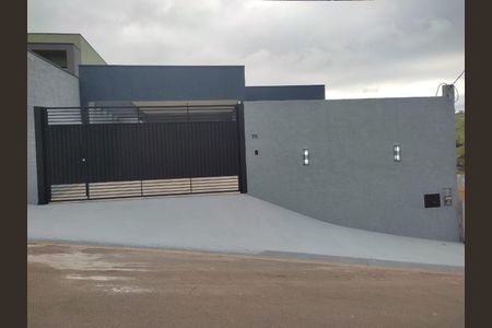 Casa à venda com 145m², 3 quartos e 4 vagas