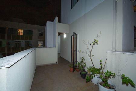 Apartamento à venda com 220m², 4 quartos e 3 vagas Apartamento à venda com 220m², 4 quartos e 3 vagasVaranda da Sala
