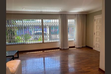 Casa à venda com 3 quartos, 165m² em Vila Regente Feijó, São Paulo