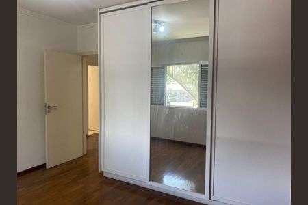 Casa à venda com 3 quartos, 165m² em Vila Regente Feijó, São Paulo