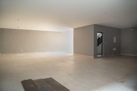 Casa à venda com 524m², 5 quartos e 6 vagas