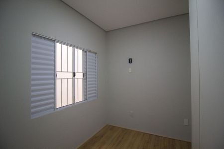 Casa para alugar com 150m², 2 quartos e 1 vaga Casa para alugar com 150m², 2 quartos e 1 vagaQuarto