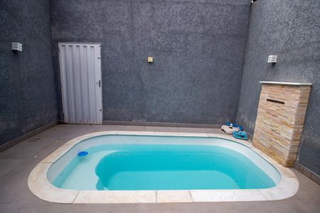 Casa para alugar com 150m², 2 quartos e 1 vaga Casa para alugar com 150m², 2 quartos e 1 vagaArea Externa