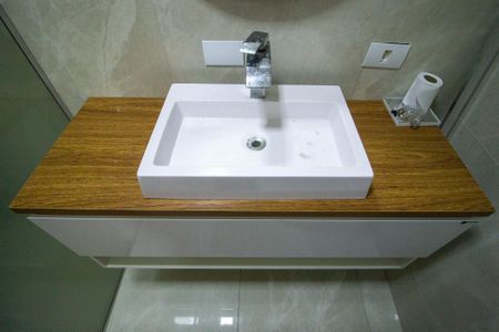 Casa para alugar com 150m², 2 quartos e 1 vaga Casa para alugar com 150m², 2 quartos e 1 vagaBanheiro da Suíte