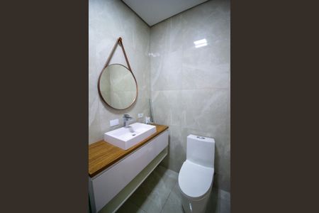 Casa para alugar com 150m², 2 quartos e 1 vaga Casa para alugar com 150m², 2 quartos e 1 vagaBanheiro da Suíte