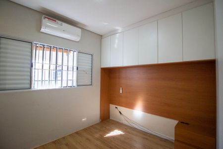 Casa para alugar com 150m², 2 quartos e 1 vaga Casa para alugar com 150m², 2 quartos e 1 vagaSuite