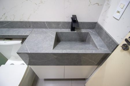 Casa para alugar com 150m², 2 quartos e 1 vaga Casa para alugar com 150m², 2 quartos e 1 vagaBanheiro