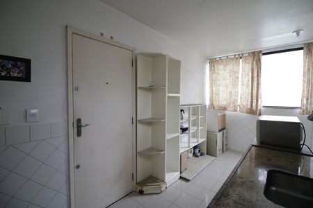Apartamento à venda com 80m², 2 quartos e 1 vagaCozinha