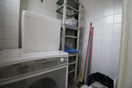 Apartamento à venda com 80m², 2 quartos e 1 vagaBanheiro de serviço