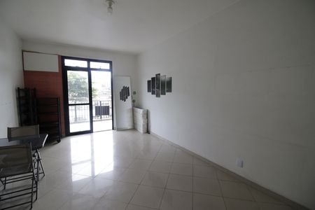 Apartamento à venda com 80m², 2 quartos e 1 vagaSala
