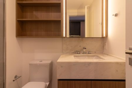 Studio para alugar com 32m², 1 quarto e sem vaga Studio para alugar com 32m², 1 quarto e sem vagaBanheiro