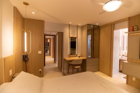 Apartamento à venda com 331m², 5 quartos e 3 vagasSuíte 1