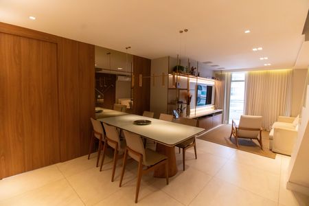 Sala de apartamento à venda com 5 quartos, 331m² em Icaraí, Niterói