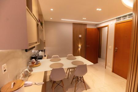 Apartamento à venda com 331m², 5 quartos e 3 vagasCozinha