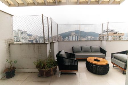 Apartamento à venda com 331m², 5 quartos e 3 vagasVista do Quarto 2