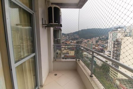 Apartamento à venda com 331m², 5 quartos e 3 vagasVaranda da Suíte 2