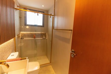 Apartamento à venda com 331m², 5 quartos e 3 vagasBanheiro Social