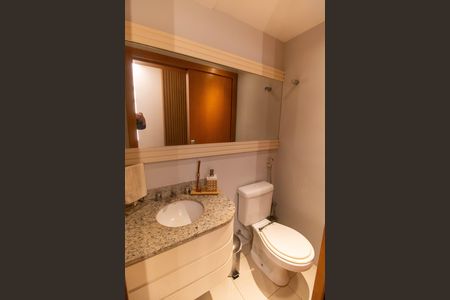 Apartamento à venda com 331m², 5 quartos e 3 vagasLavabo