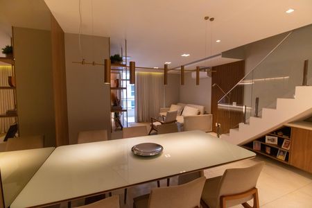 Apartamento à venda com 331m², 5 quartos e 3 vagasSala